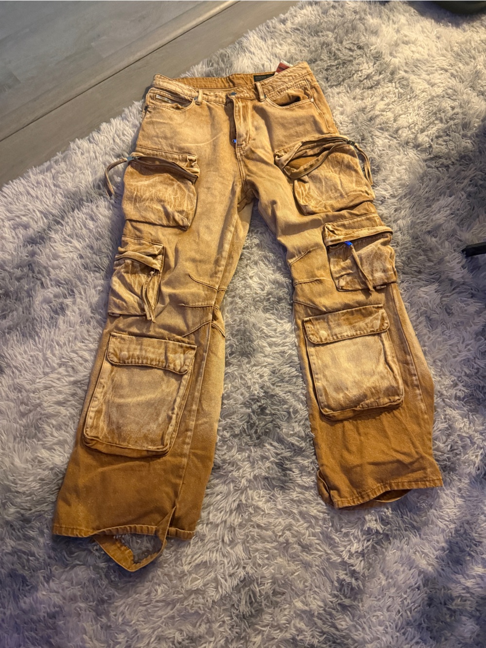 Men’s Baggy Cargo Utility Pants in Faded Tan